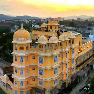 Bloom Boutique L Pichola Udaipur